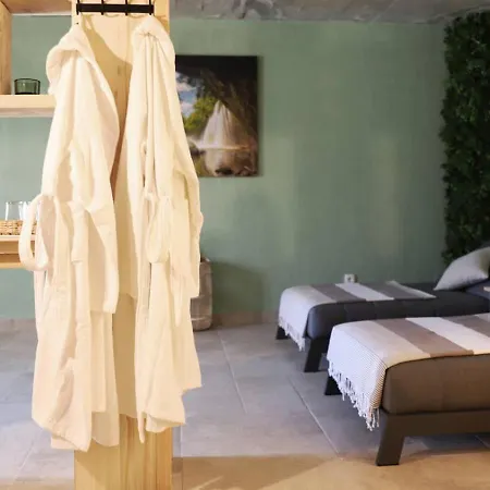 Ulika With Private Pool And Sauna