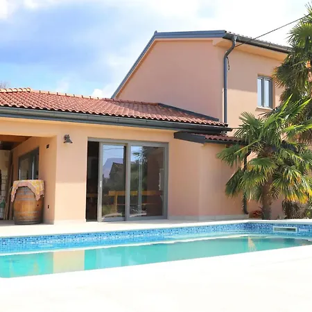 Ulika With Private Pool And Sauna