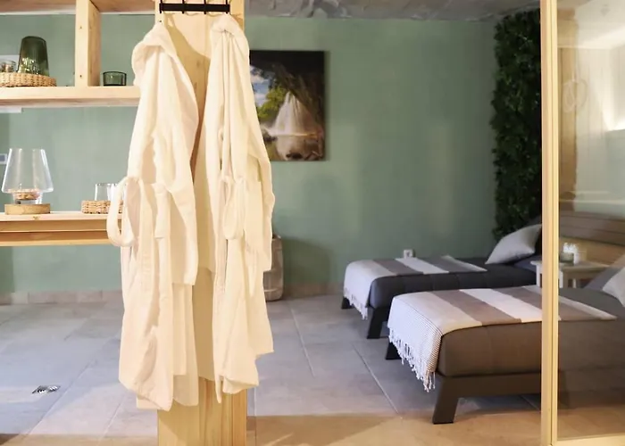 Ulika With Private Pool And Sauna