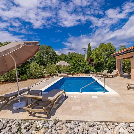 Ulika With Private Pool And Sauna Villa *