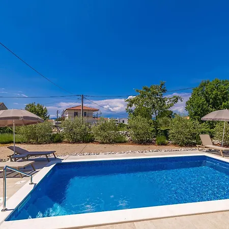Ulika With Private Pool And Sauna Villa