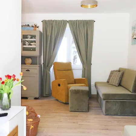 Ulika With Private Pool And Sauna Sveti Anton (Krk)