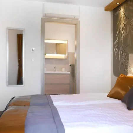 Ulika With Private Pool And Sauna Villa *
