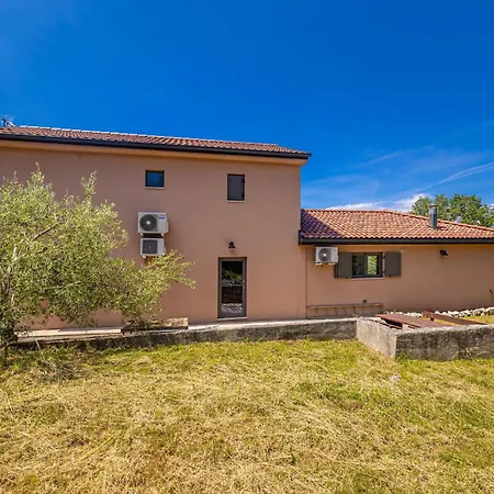 Ulika With Private Pool And Sauna Villa *