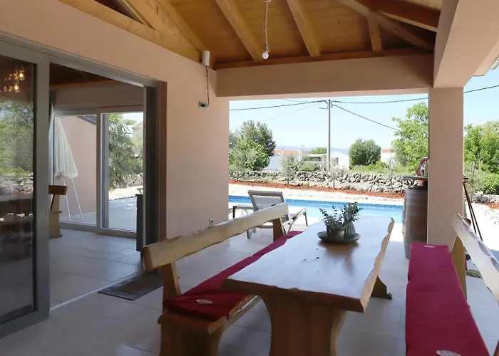 Ulika With Private Pool And Sauna Sveti Anton (Krk)