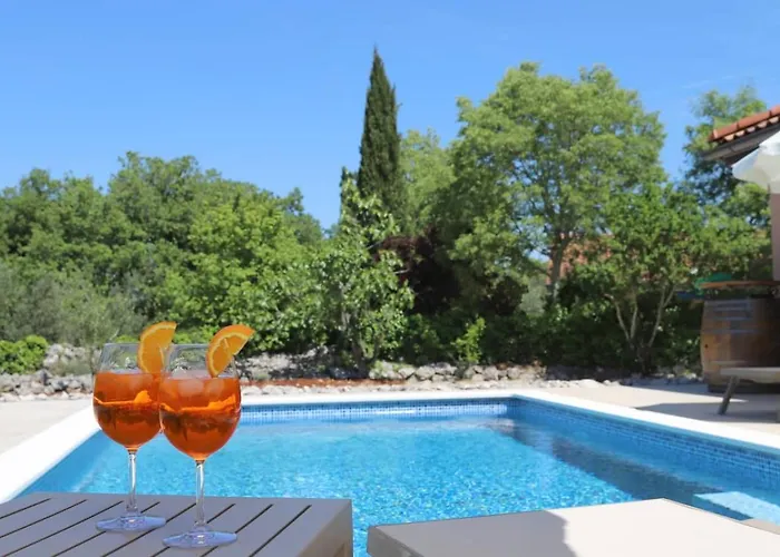 Ulika With Private Pool And Sauna